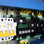 advantages and disadvantages of plc